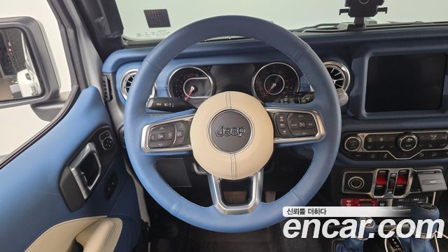 Jeep Wrangler 2020 — photo 12