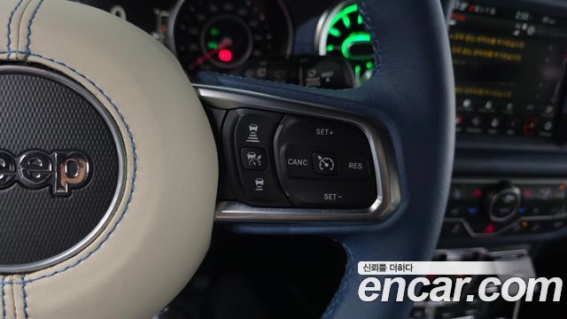 Jeep Wrangler 2020 — photo 18