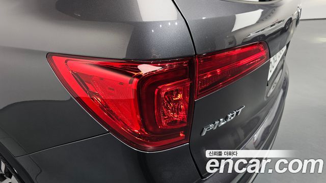 Honda Pilot 2017 — photo 9