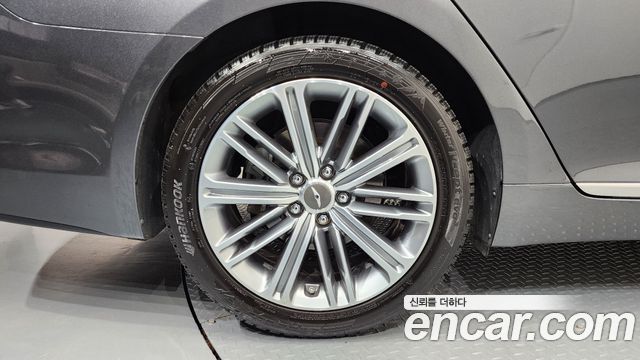 Genesis G80 2019 — photo 5