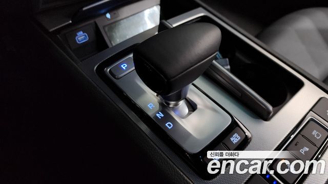 Genesis G80 2019 — photo 12