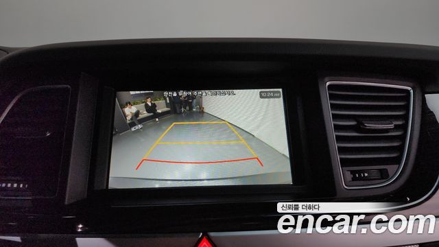 Genesis G80 2019 — photo 20