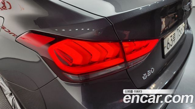 Genesis G80 2019 — photo 9