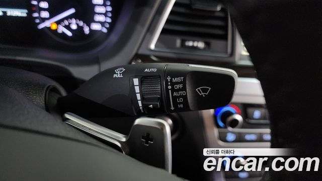 Genesis G80 2019 — photo 30