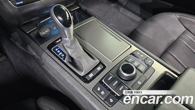 Hyundai Genesis 2015 — photo 9