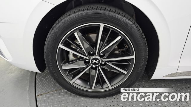 Hyundai Grandeur 2023 — photo 5