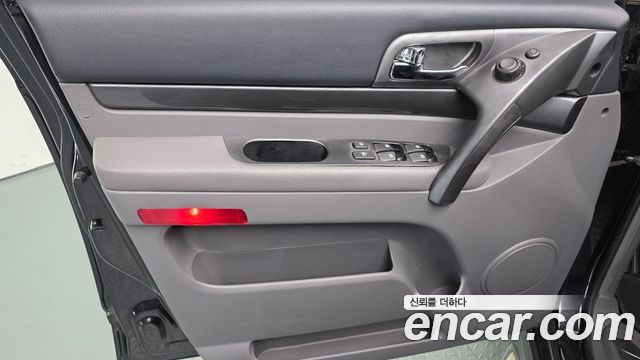 KG Mobility KORANDO 2015 — photo 14