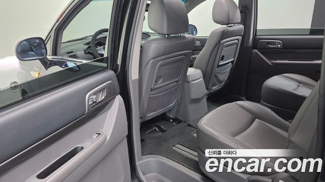 KG Mobility KORANDO 2015 — photo 28