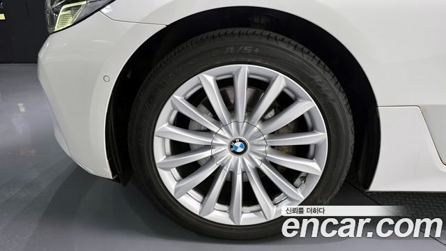 BMW Gran Turismo 2023 — photo 5