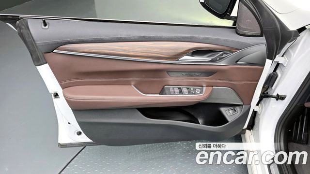 BMW Gran Turismo 2023 — photo 14