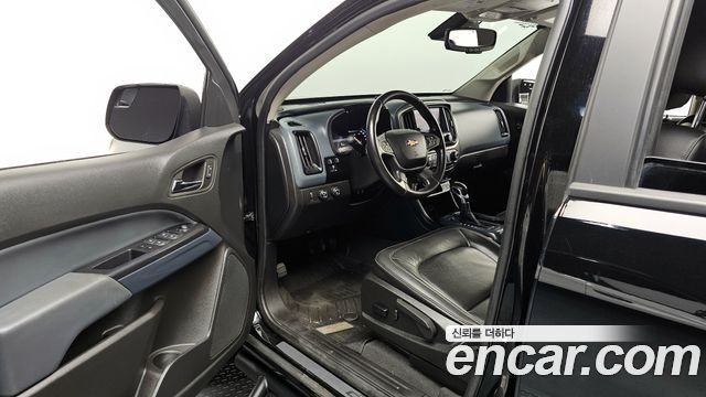 Chevrolet Korea Colorado 2022 — photo 10