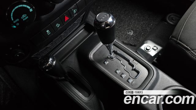 Jeep Wrangler 2016 — photo 9
