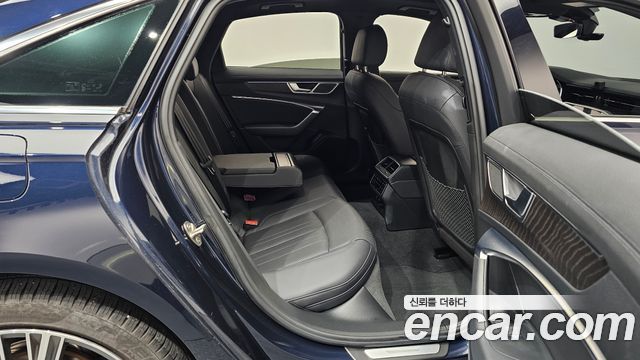 Audi A6 2023 — photo 11