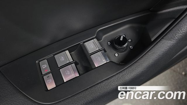 Audi A6 2023 — photo 20