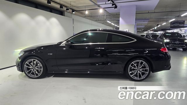 Mercedes-Benz C-Class 2022 — photo 8
