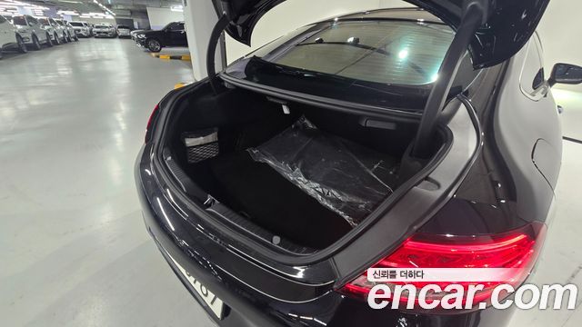 Mercedes-Benz C-Class 2022 — photo 10