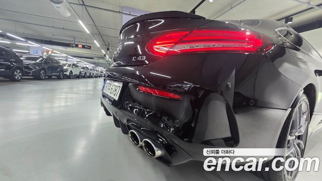 Mercedes-Benz C-Class 2022 — photo 11
