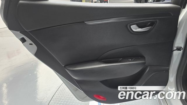 Renault Korea SM6 2016 — photo 15