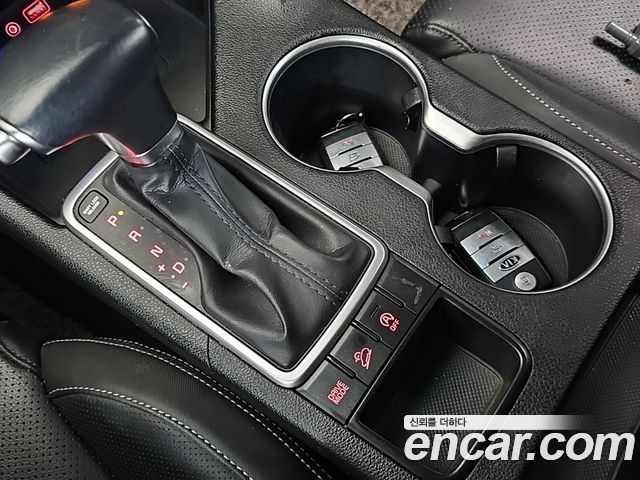 Kia Sportage 2016 — photo 8