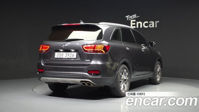 Kia Sorento 2019 — photo 2