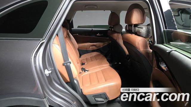 Kia Sorento 2019 — photo 12