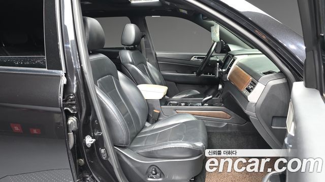 KG Mobility Rexton 2018 — photo 11