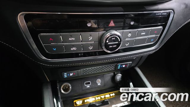 KG Mobility Rexton 2018 — photo 17