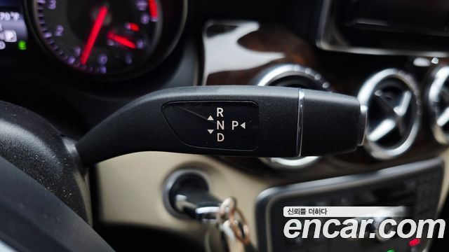 Mercedes-Benz CLA-Class 2014 — photo 9