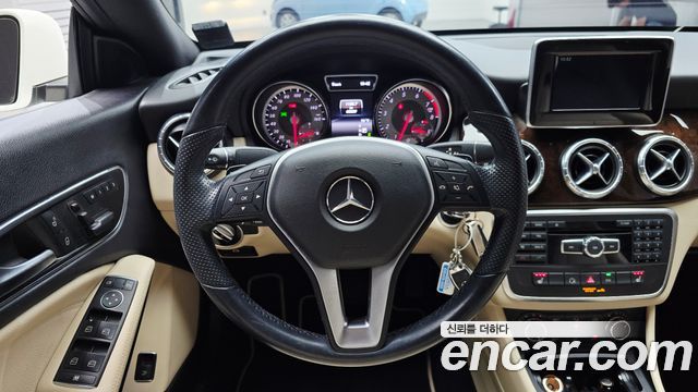 Mercedes-Benz CLA-Class 2014 — photo 13