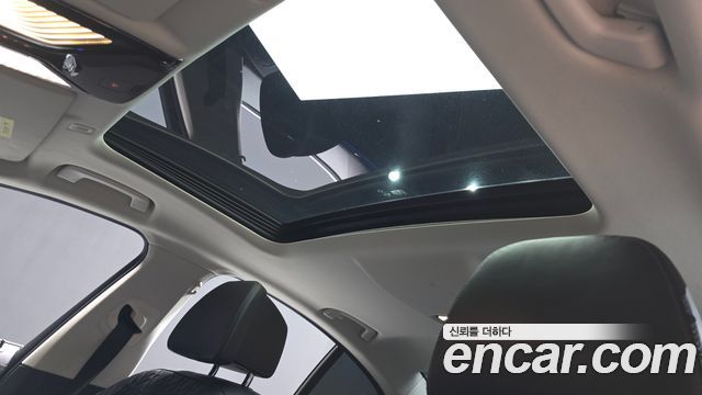 BMW 5-Series 2021 — photo 25