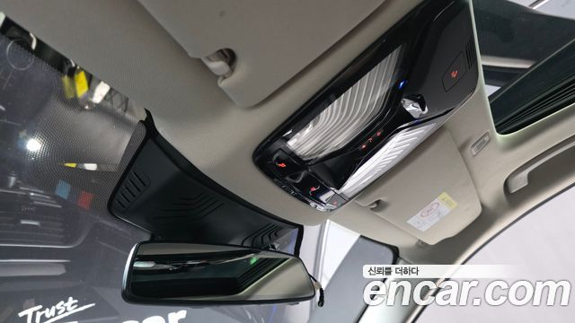 BMW 5-Series 2021 — photo 30