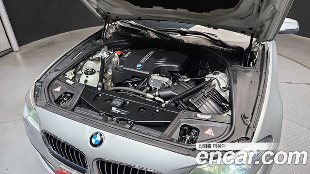 BMW 5-Series 2014 — photo 6