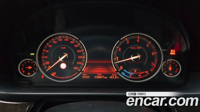 BMW 5-Series 2014 — photo 8