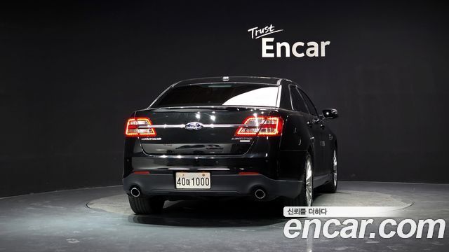 Ford Taurus 2015 — photo 4