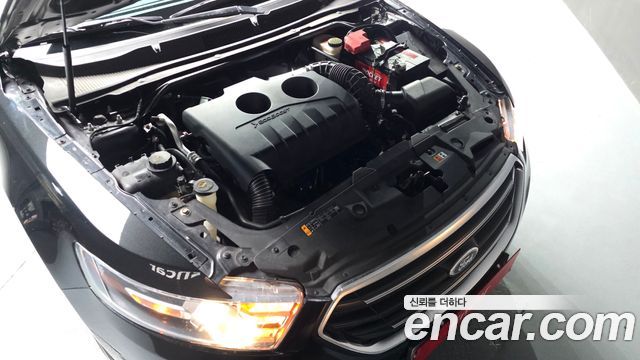 Ford Taurus 2015 — photo 6