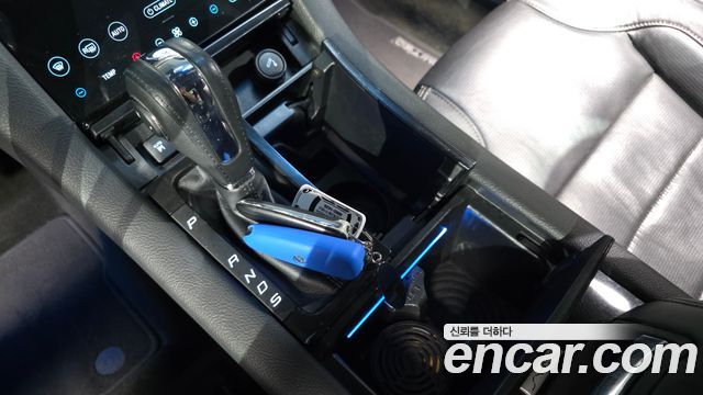 Ford Taurus 2015 — photo 9