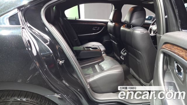 Ford Taurus 2015 — photo 12