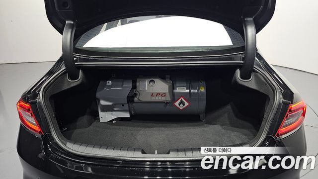 Hyundai Grandeur 2018 — photo 20