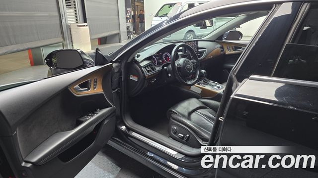 Audi A7 2016 — photo 10