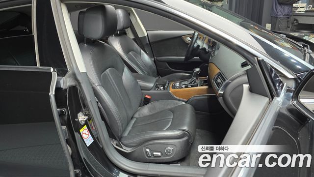 Audi A7 2016 — photo 12