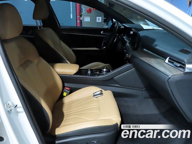 Kia K5 2023 — photo 8