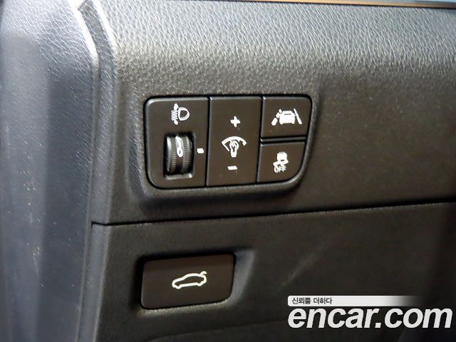 Kia K5 2023 — photo 15
