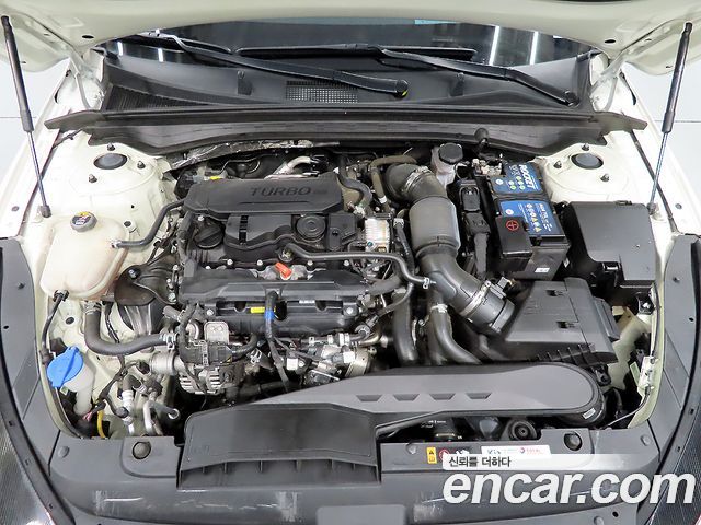 Kia K5 2023 — photo 19