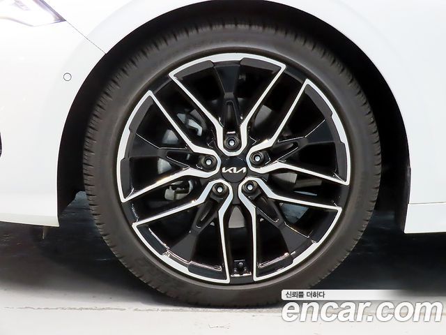 Kia K5 2023 — photo 20