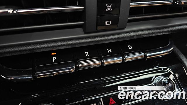 Lincoln Corsair 2020 — photo 9