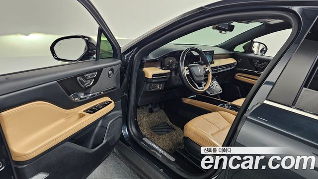 Lincoln Corsair 2020 — photo 10