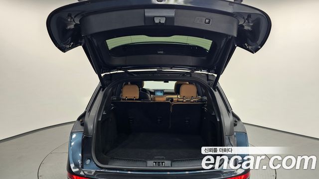 Lincoln Corsair 2020 — photo 17