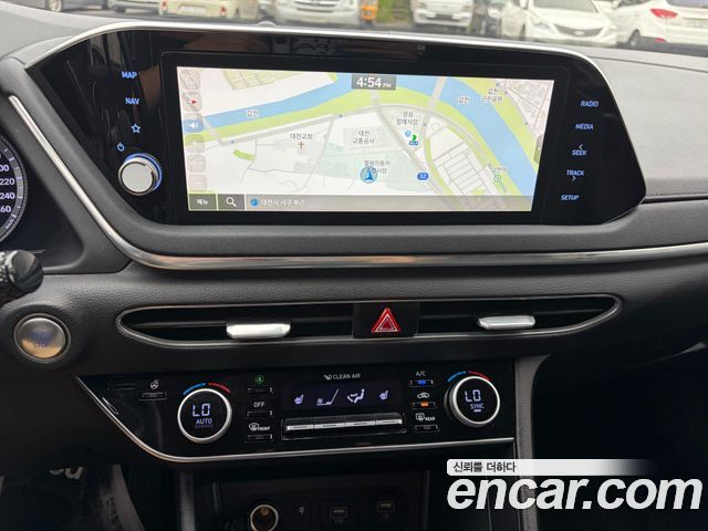 Hyundai Sonata 2020 — photo 16