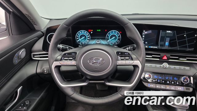 Hyundai AVANTE 2022 — photo 19