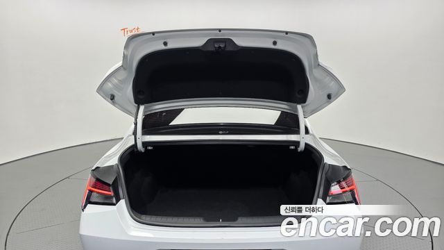 Hyundai AVANTE 2022 — photo 26